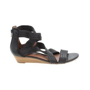 Lucky Brand Solid Black Low Wedges Size 8